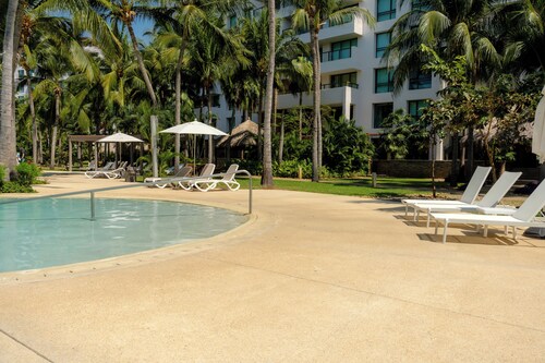 Luxury Family Resort & Beach Club 