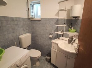 Shower, hair dryer, towels - Two Bedroom Apartment with Balcony and Sea View (Karlobag)