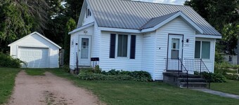 Perfect 1-bedroom house in welcoming Ontonagon for a relaxing stay