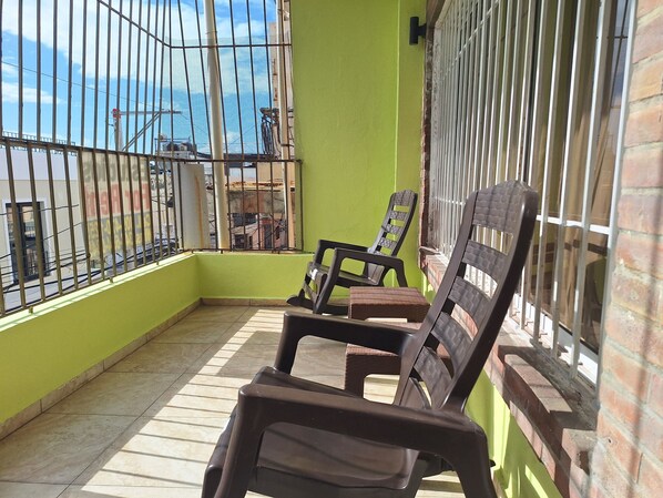 Terrace/patio - Apto. two rooms,3 beds, 2Ac, 2 Tv, 2Baths, kitchen and Balcony.Caribean Sea view (Santo Domingo)