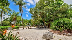 Terrace/patio - Sol & Sea Escape Ocean Pointe 1 BR 1BA 1204 (Tavernier)