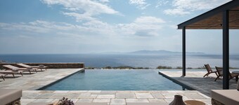 Naēllea - Luxury 5 bedroom villa