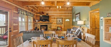 Cabane, plusieurs lits, vue montagne (Chubby & Cubby's Den) | Restauration