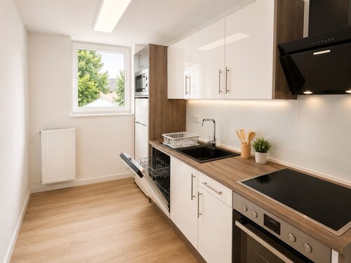 Nice Flats Premium 4 Zimmer 6 Bett Apartment, 3 Schlafzimmer, SmartTV, Küche