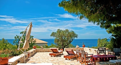 Captain Mikes Villa