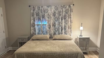 Ferros/tábuas de passar roupa, Wi-Fi, roupa de cama