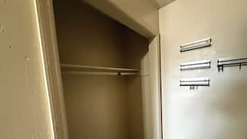 Suite, 1 King Bed, Non Smoking
