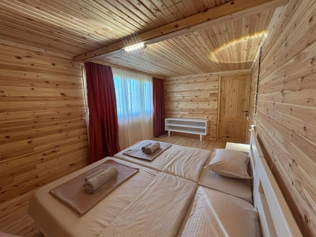 Double or Twin Room, Balcony, Courtyard View | Free WiFi
