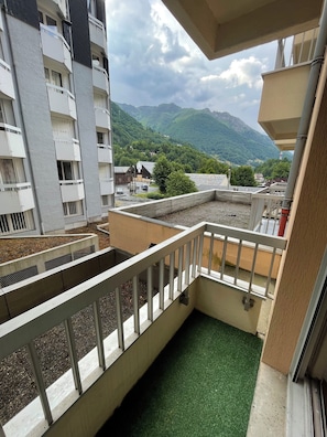 Property grounds - Studio with private bathroom for 4 people at the base of the gondola (Cauterets)