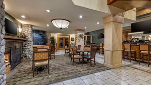 Dining - Spacious 2BR Suite Near Heavenly & Lake Tahoe Attractions (South Lake Tahoe)