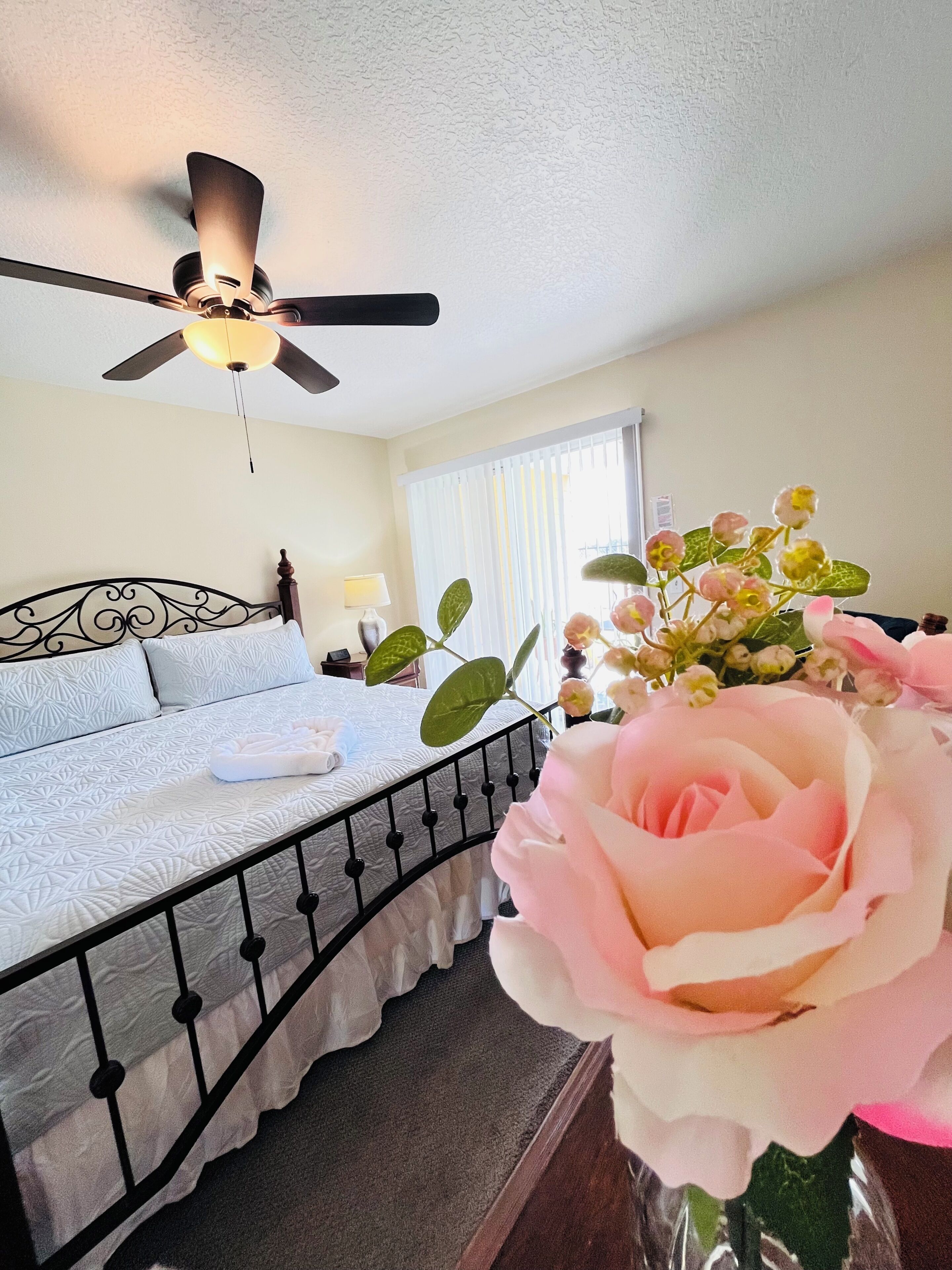 3 bedrooms, iron/ironing board, travel crib, free WiFi