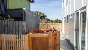 Outdoor spa tub - Cedar Tides - Hot Tub & Ocean Views (Apollo Bay)