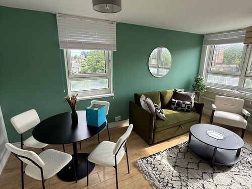 Stylish 1-Bed Apartment near Guildford Station