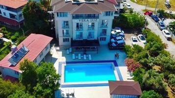 Bagian depan properti