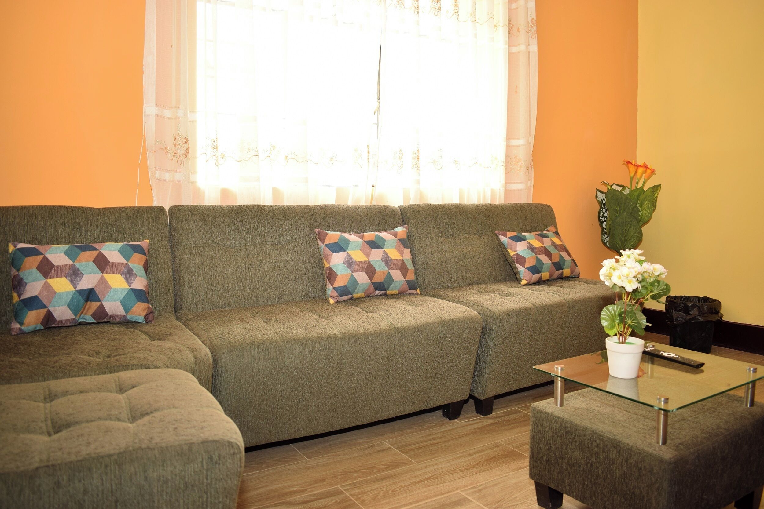 Familienapartment, Terrasse, Bergblick | Wohnbereich