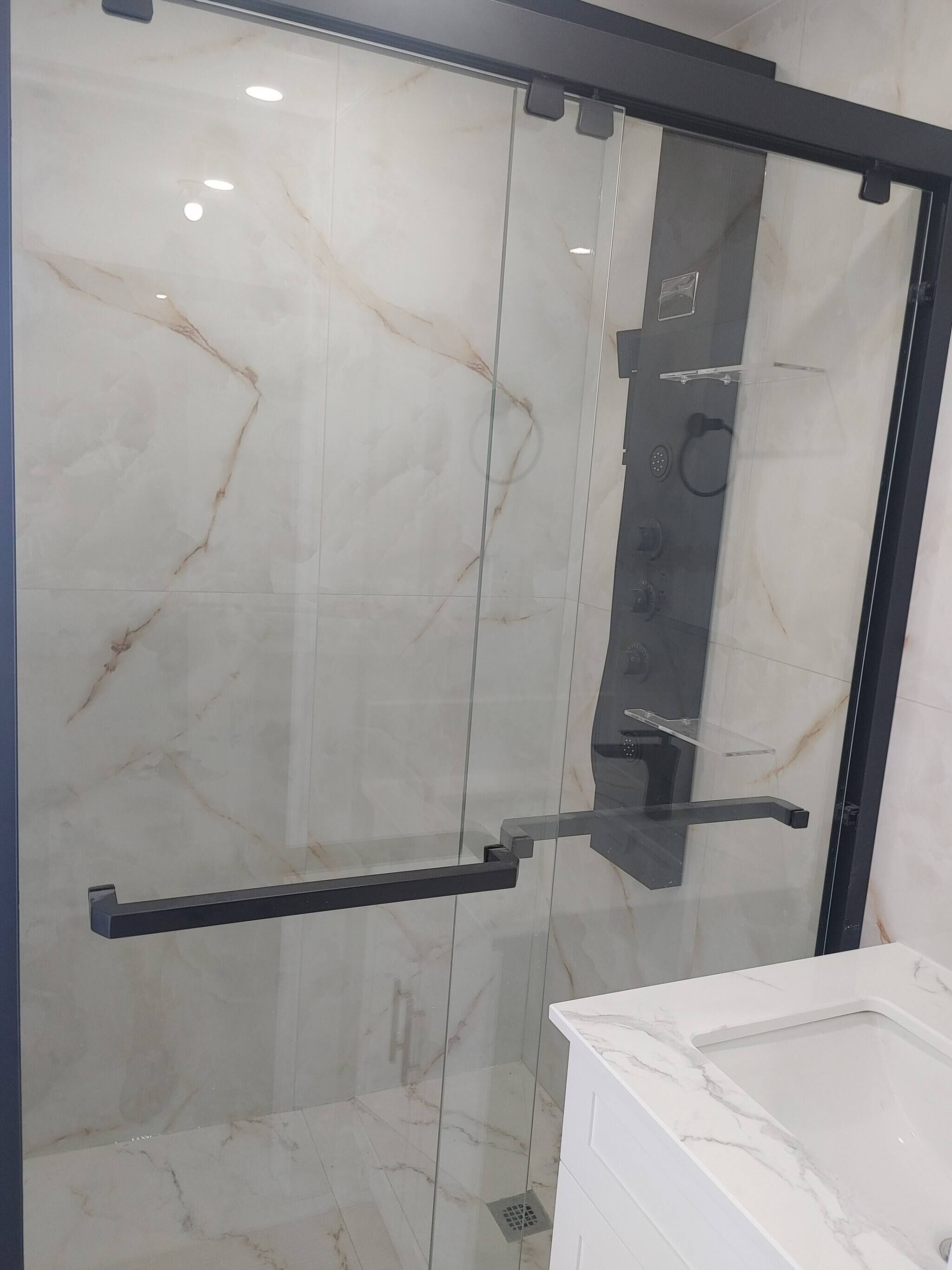 Room, 1 Bedroom, Patio | Bathroom