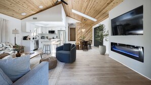 Unclassified image, 3 of 72, button - Maverick`s Cabin - HotTub, GameRm, Firepit, fenced (Big Bear)