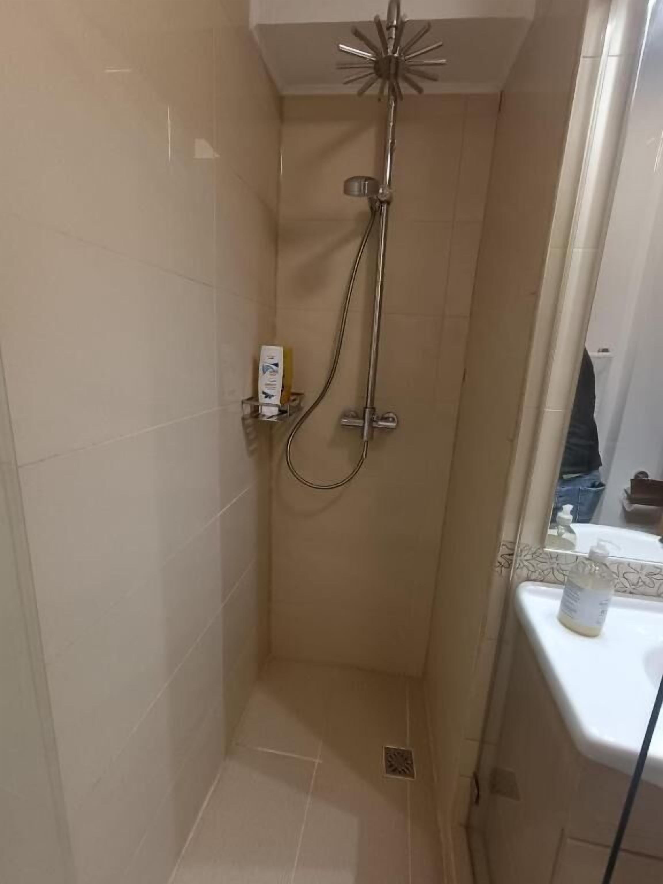 Appartement Panoramique, balcon, vue ville | Salle de bain