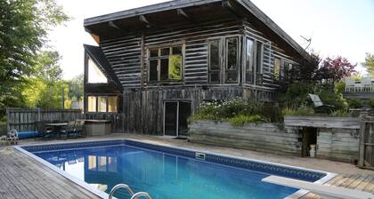 Forest View Chalet Unit with Hot Tub and Seasonal Salt Water Pool