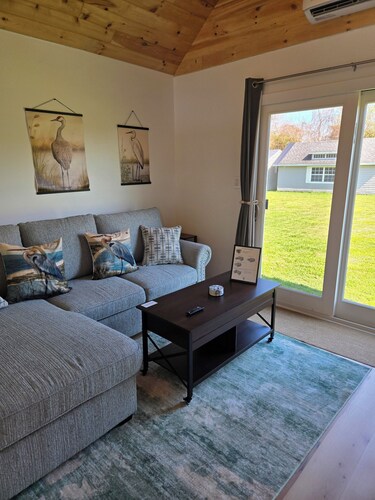Cozy Tiny Home Near DE Turf & Bay • Heron’s Nest Suite B 1BR w/ AC, Dover