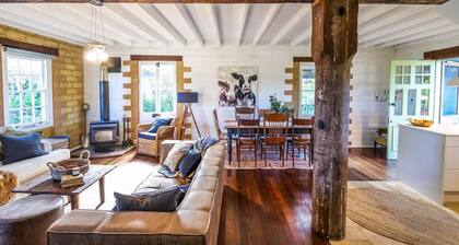 Petana Farm Stay - Pet-friendly Country Retreat