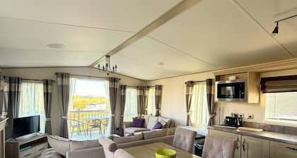 Deer View Escape – 8 Berth Retreat