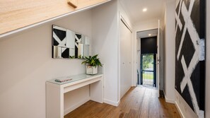 Interior - Pet Friendly - The Viewpoint, Port Melbourne (Port Melbourne)