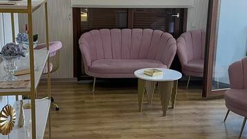 Deluxe Double Room | Desk, laptop workspace, blackout curtains, iron/ironing board