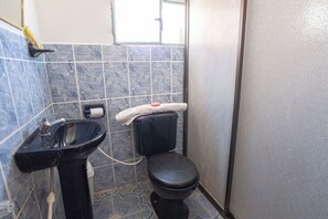 Artículos de higiene personal gratuitos, jabón, champú y papel higiénico
