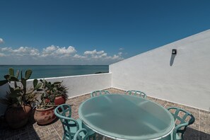 Outdoor dining - Your beach home - for large families 1406 (Cancún)