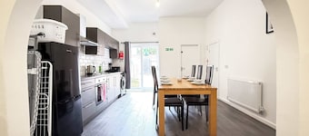 Comfortable Single Room in Wigan House Share