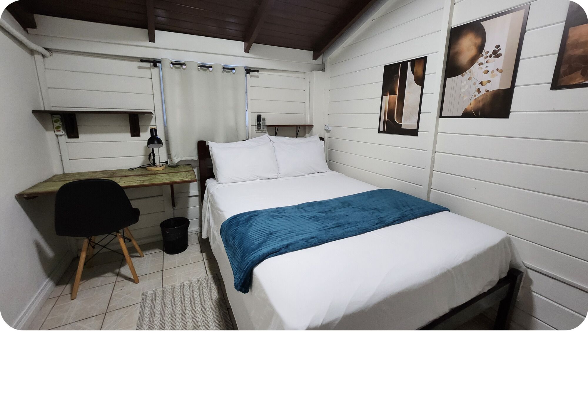 Room 1 (Double) | Free WiFi