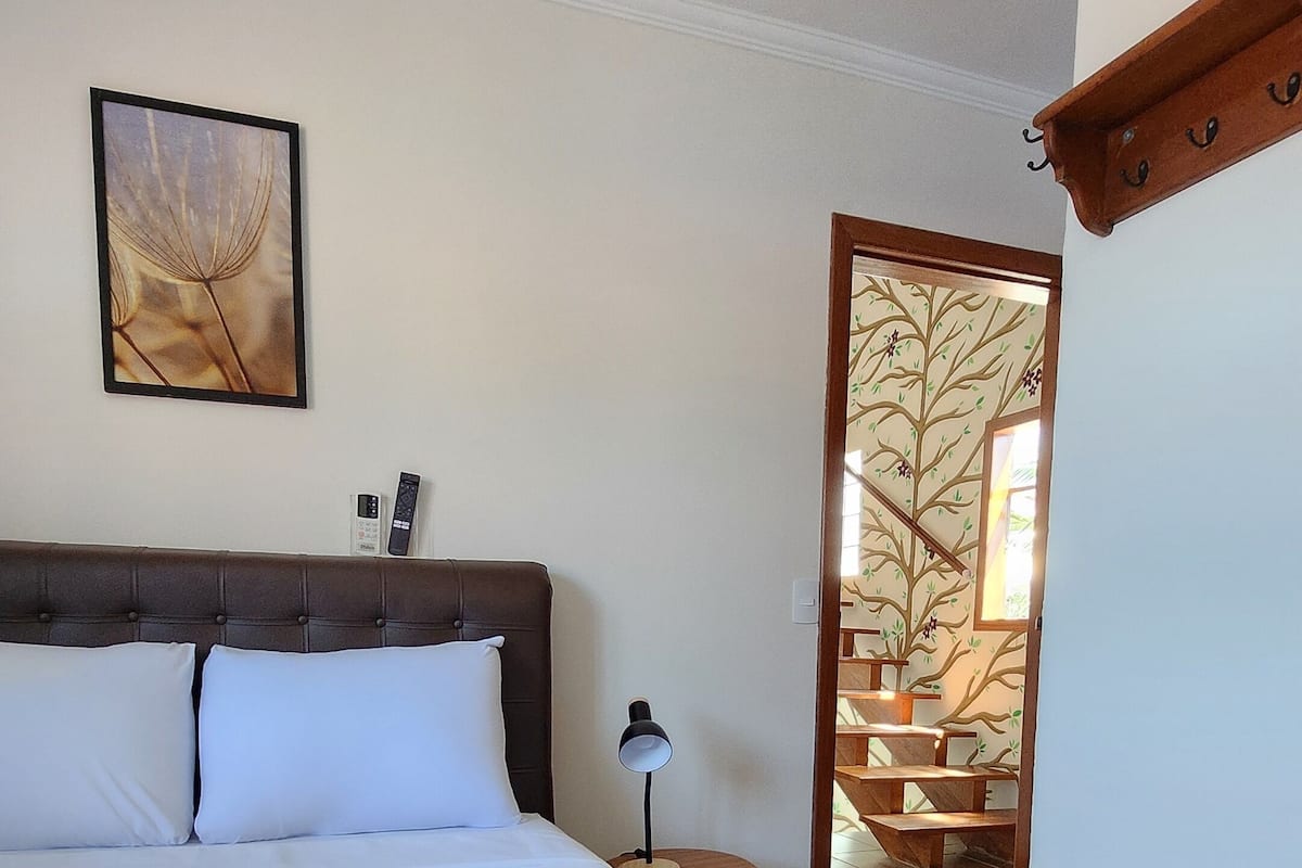 Room 7 suite (Double), with Hot Tub | Free WiFi