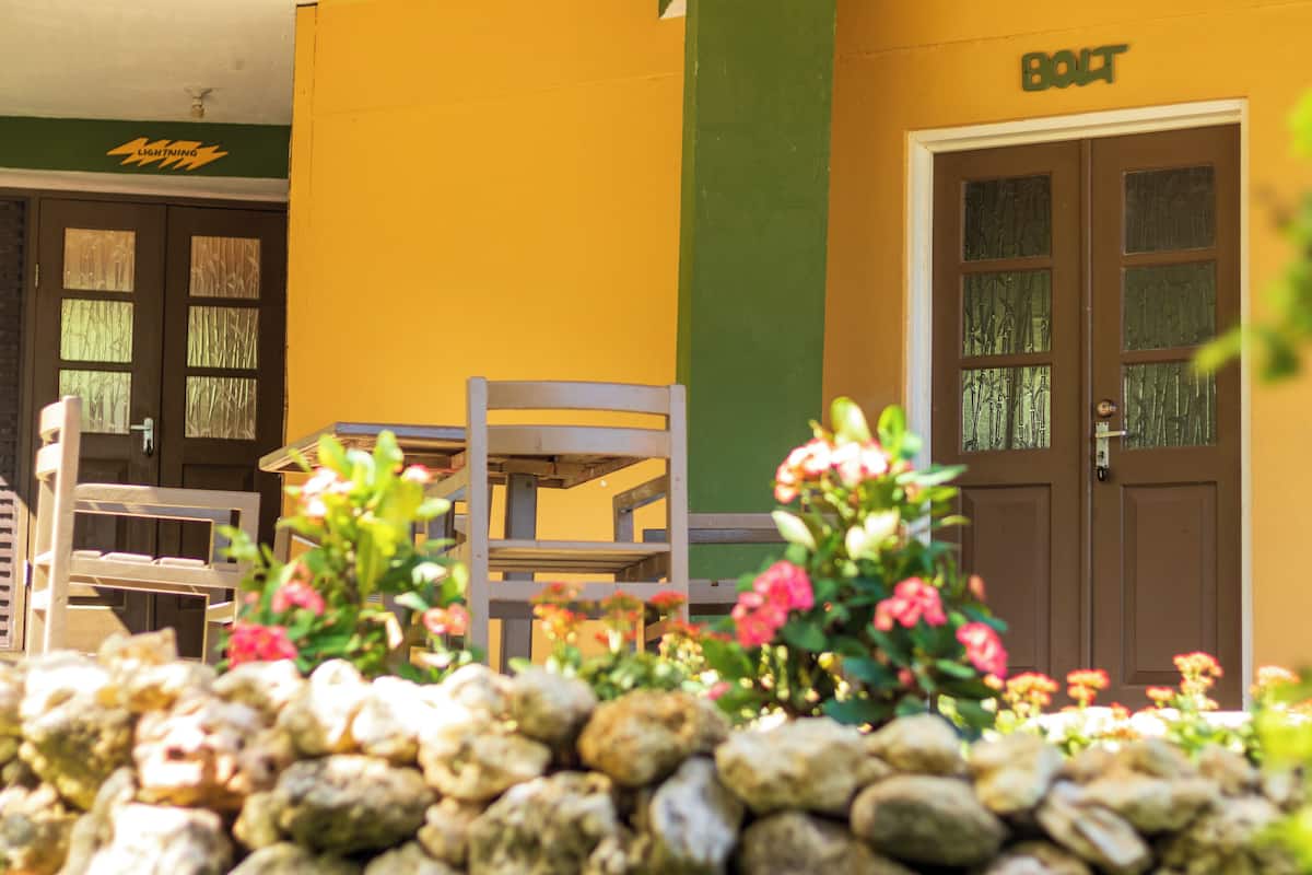Suite Confort, vista al resort | Edredón, cortinas blackout, wifi gratis y ropa de cama