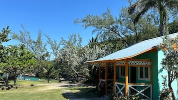 Cottage, patio, vue océan | Enceinte de l’hébergement