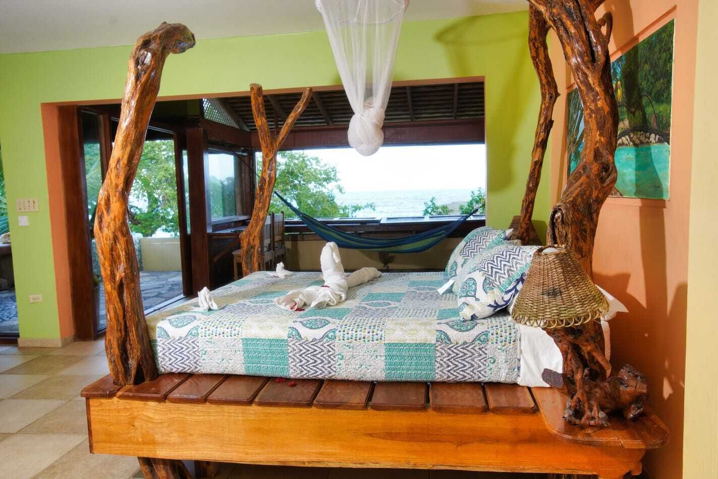 Honeymoon Studio, Beach View | Blackout curtains, free WiFi