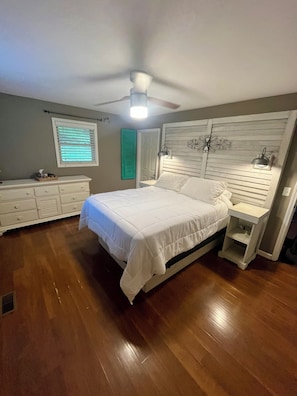 3 dormitorios, tabla de planchar con plancha, wifi gratis y ropa de cama
