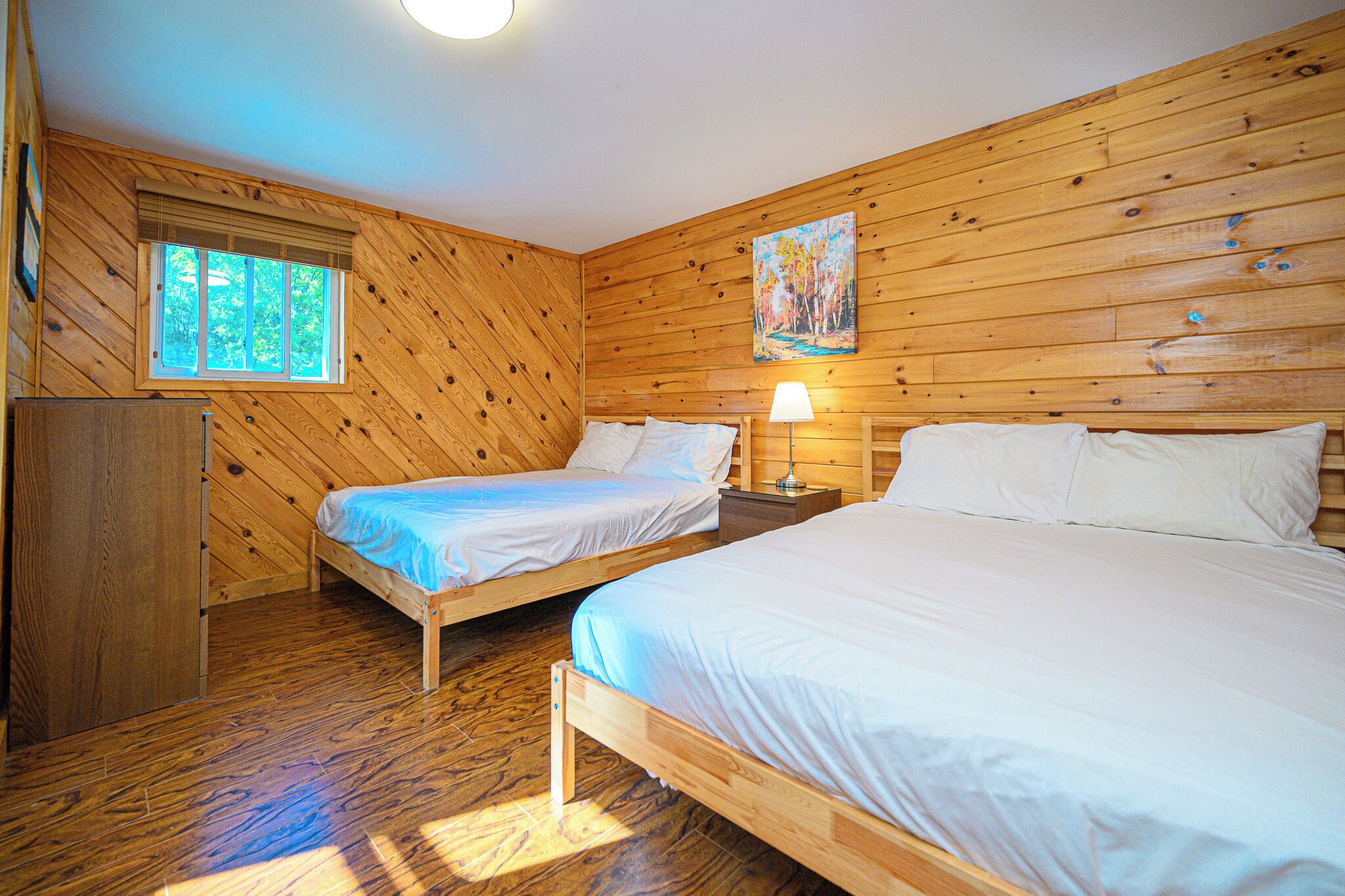 Berço de viagem, Wi-Fi de cortesia, roupa de cama