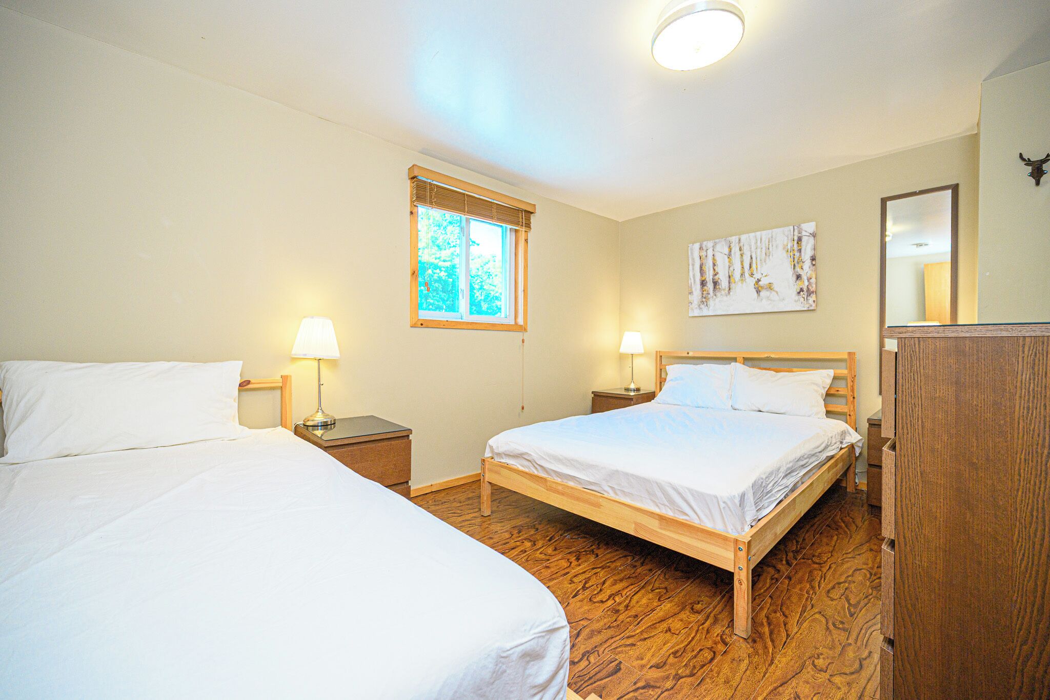 5 habitaciones, cuna de viaje, wifi gratis y ropa de cama 
