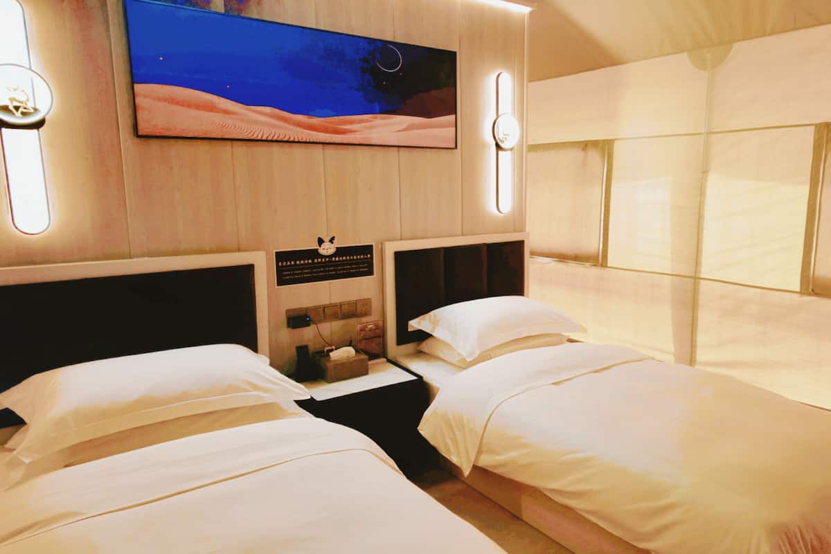 Luxe tweepersoonskamer, uitzicht op de woestijn | Lakens van Egyptisch katoen, luxe beddengoed, donzen dekbedden