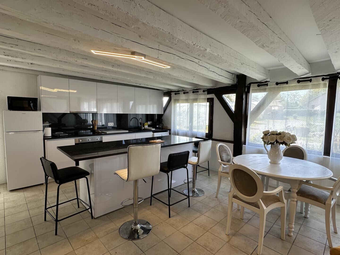Mikrovågsugn och diskmaskin