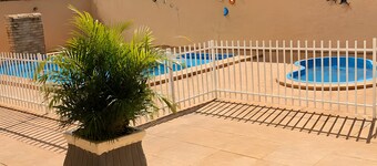 Party venue with bedrooms, swimming pools, TV and Wi-Fi.