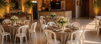 Party venue with bedrooms, swimming pools, TV and Wi-Fi.
