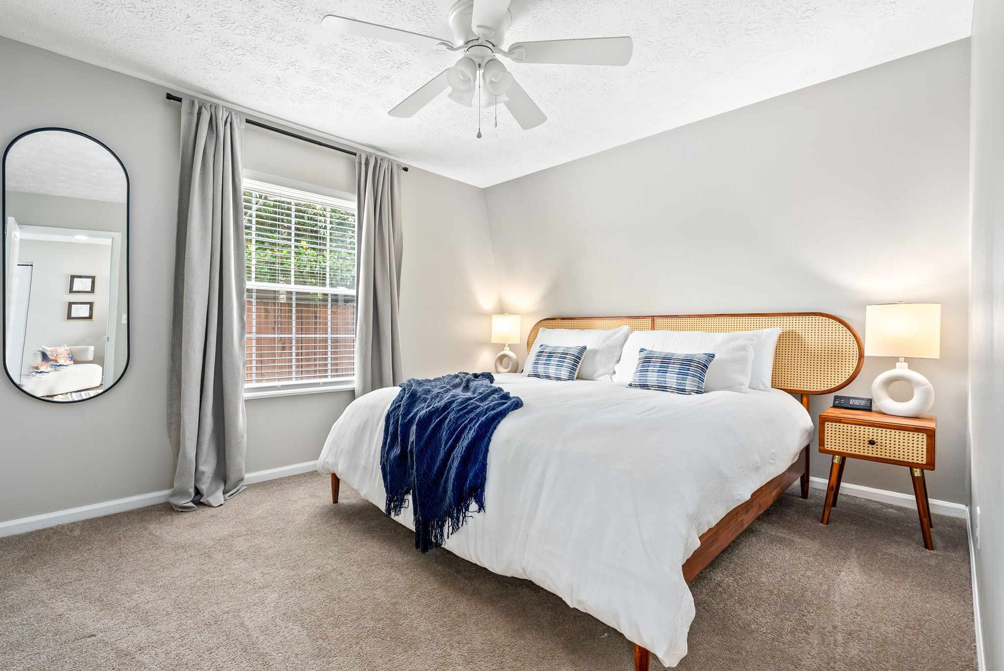2 bedrooms, WiFi (free), bed sheets