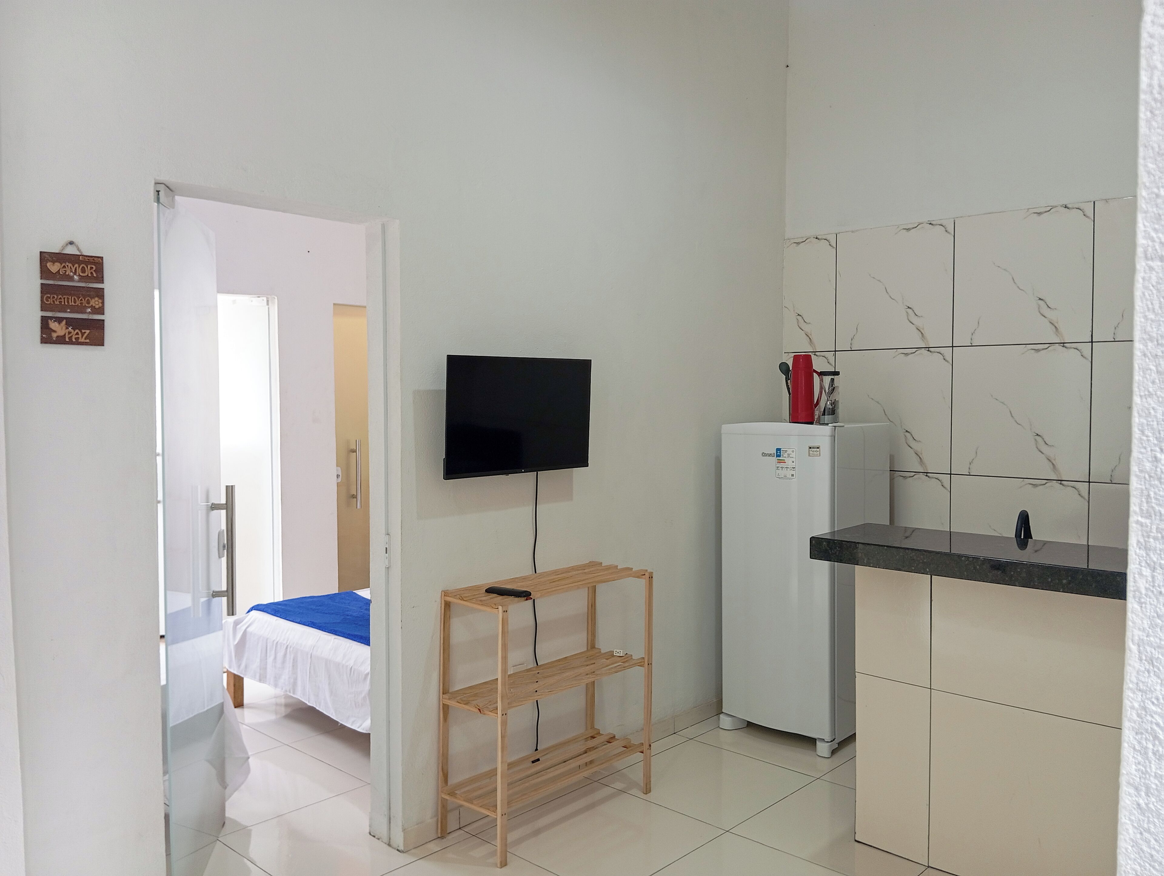Basic House, Patio | Private kitchen | Stovetop, cookware/dishes/utensils