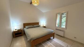 2 bedrooms