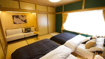 Blackout curtains, iron/ironing board, free WiFi