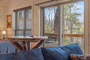 Dining - Gatlinburg 24 min | HotTub +King Bed #6 (Cosby)