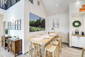 Dining - Barndo2 Modern European Style Home of Fluffy Cows (Jefferson City)