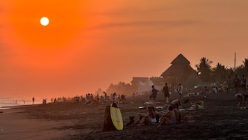 Free beach cabanas